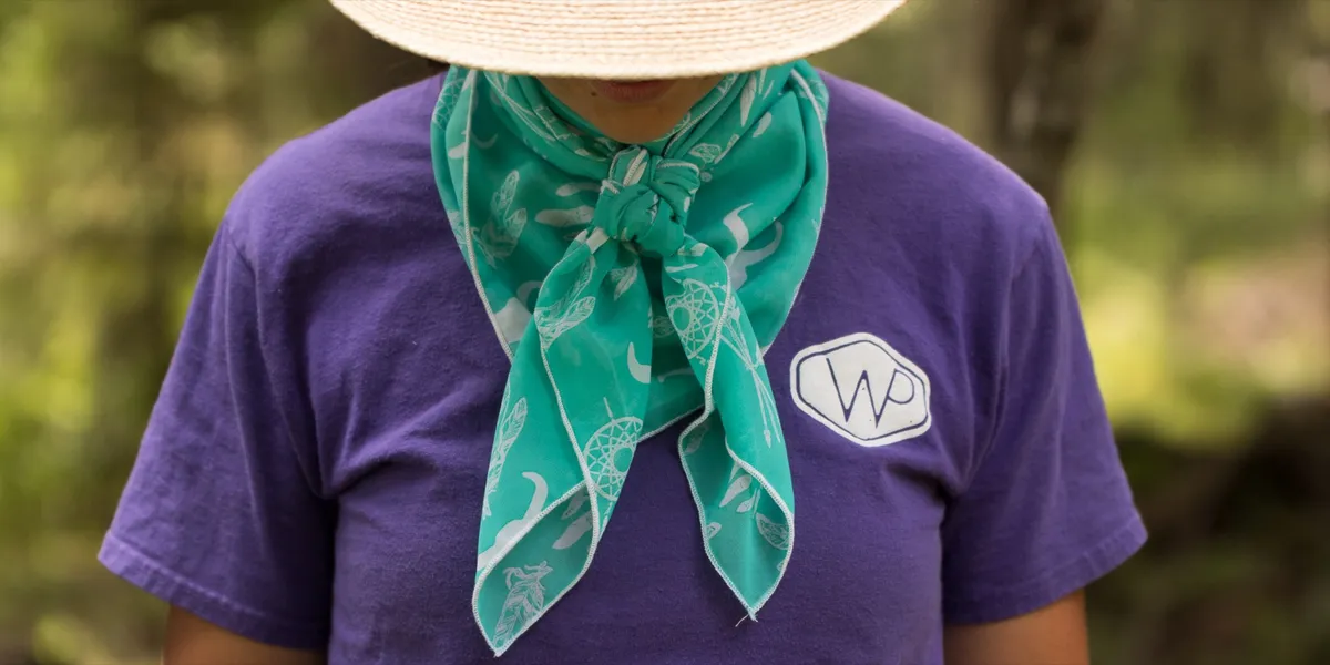 How to tie a wild rag