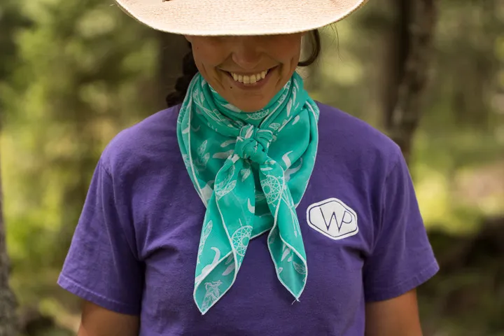 How to tie a wild rag