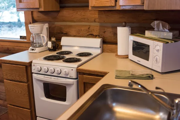 Western Pleasure Guest Ranch Settler Cabin Kitchenette